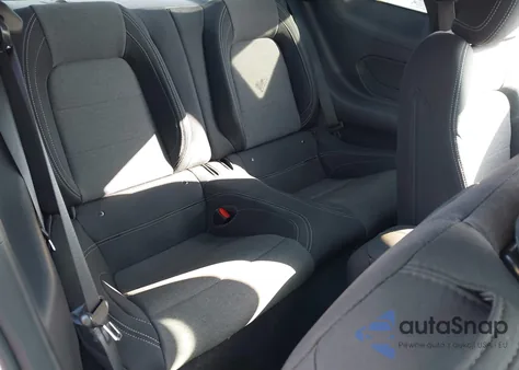 2025 Ford Mustang Ecoboost Fastback z USA, uszkodzony, nr VIN 1FA6P8TH2S5114969